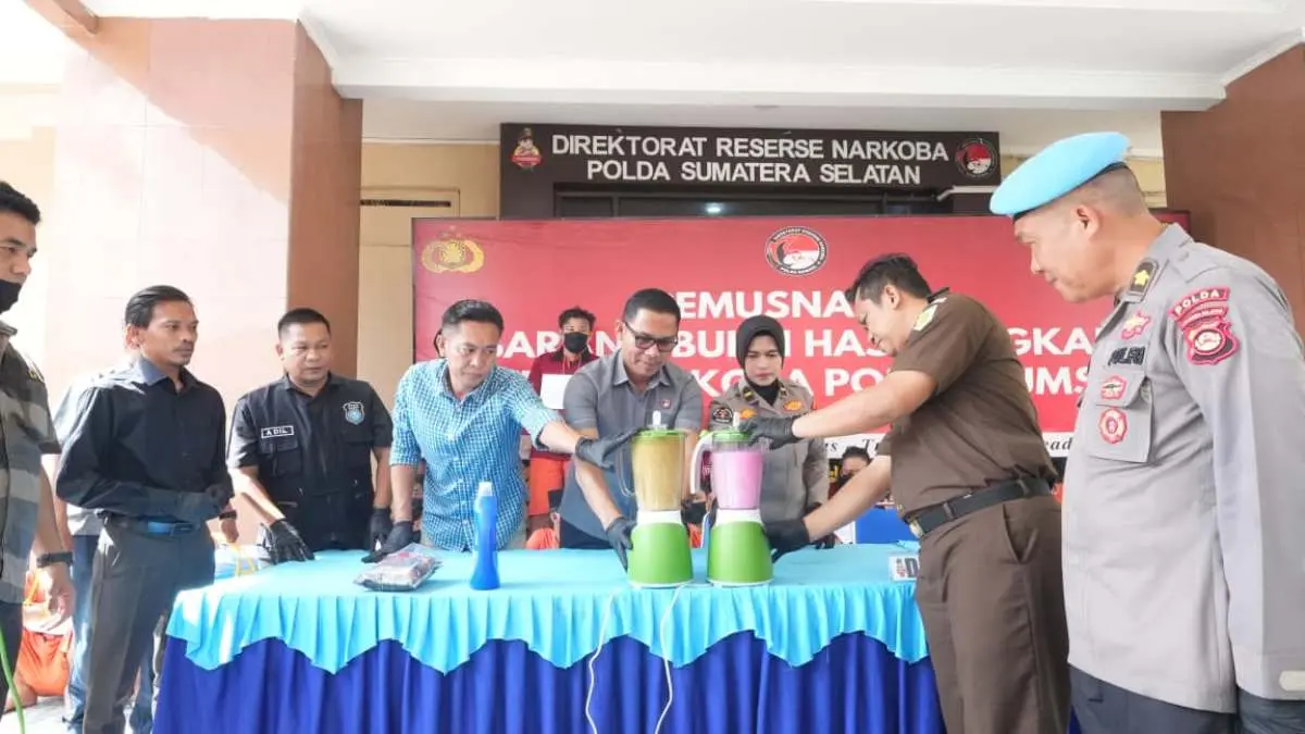 Ditresnarkoba Polda Sumsel musnahkan barang bukti narkoba di Lobby Gedung Ditresnarkoba Polda Sumsel