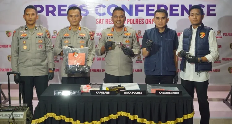Kapolres OKI beserta jajaran saat tunjukkan barang bukti