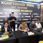 Kapolrestabes Palembang, Kombes Pol Sonny Mahar Budi Adityawan bersama Walikota Palembang H. Ratu Dewa menggelar konfres di Polrestabes Palembang