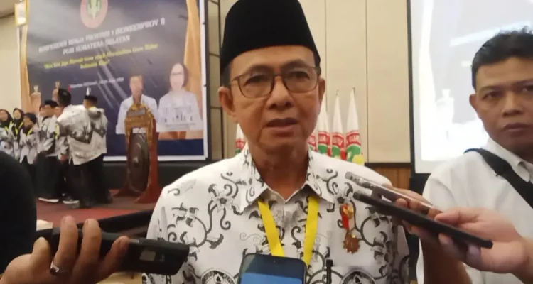 Ketua III PB PGRI Dian Mahsunah