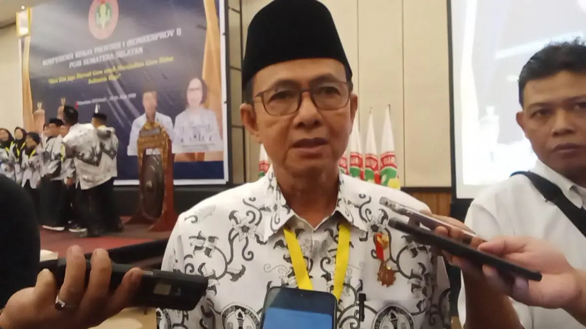 Ketua III PB PGRI Dian Mahsunah