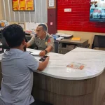 Korban dugaan pengeroyokan dan penyekapan bernama Rizki (27) melapor ke SPKT Polrestabes Palembang