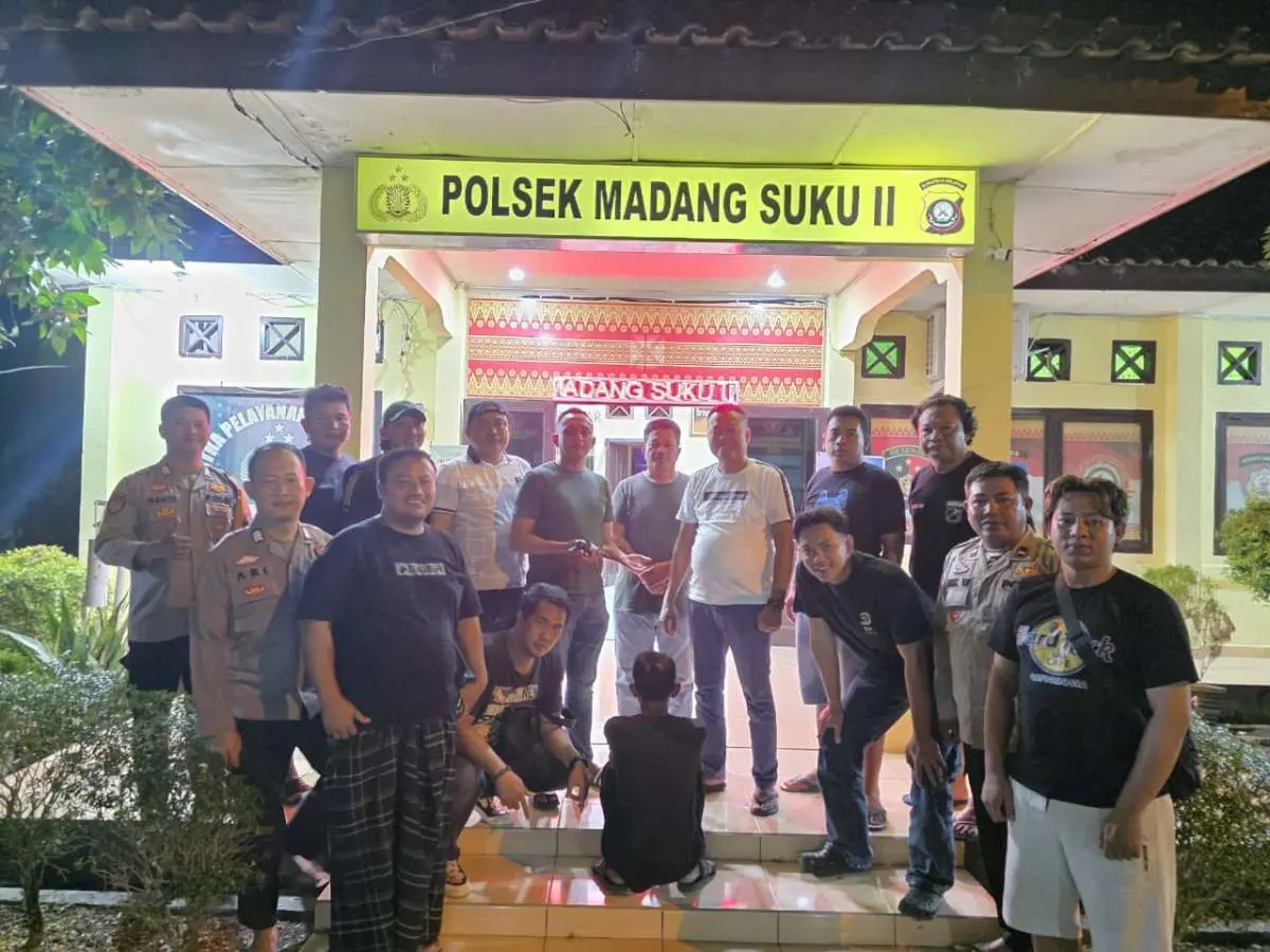 Polres OKU Timur amankan seorang pria berinisial S (55) di wilayah Kecamatan Madang Suku III