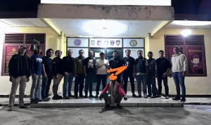 Tim Satreskrim Polres OKI saat mengamankan tersangka berinisial Y (59) di Polres OKI Tim Satreskrim Polres OKI saat mengamankan tersangka berinisial Y (59) di Polres OKI