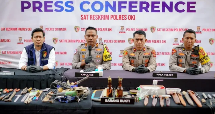 konferensi pers Operasi Senpi Musi 2026 yang dipimpin Kapolres OKI AKBP Eko Rubiyanto, S.H., S.I.K., M.H.,