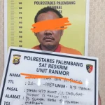 tersangka berinisial MSL (43) diamankan polrestabes Palembang